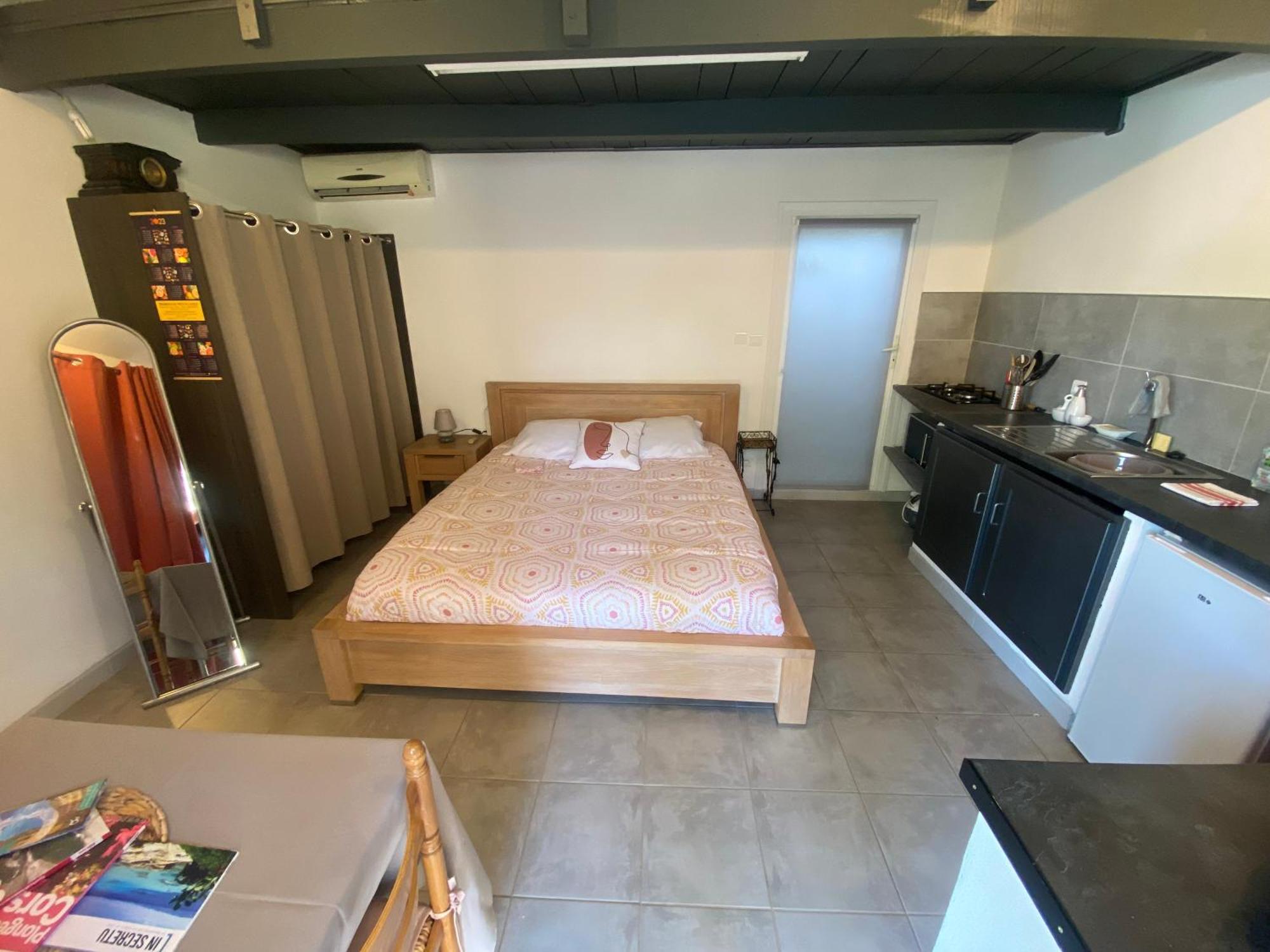 Proche Ajaccio Maisonnette Independante 4 Personnes Au Calme Alata Luaran gambar